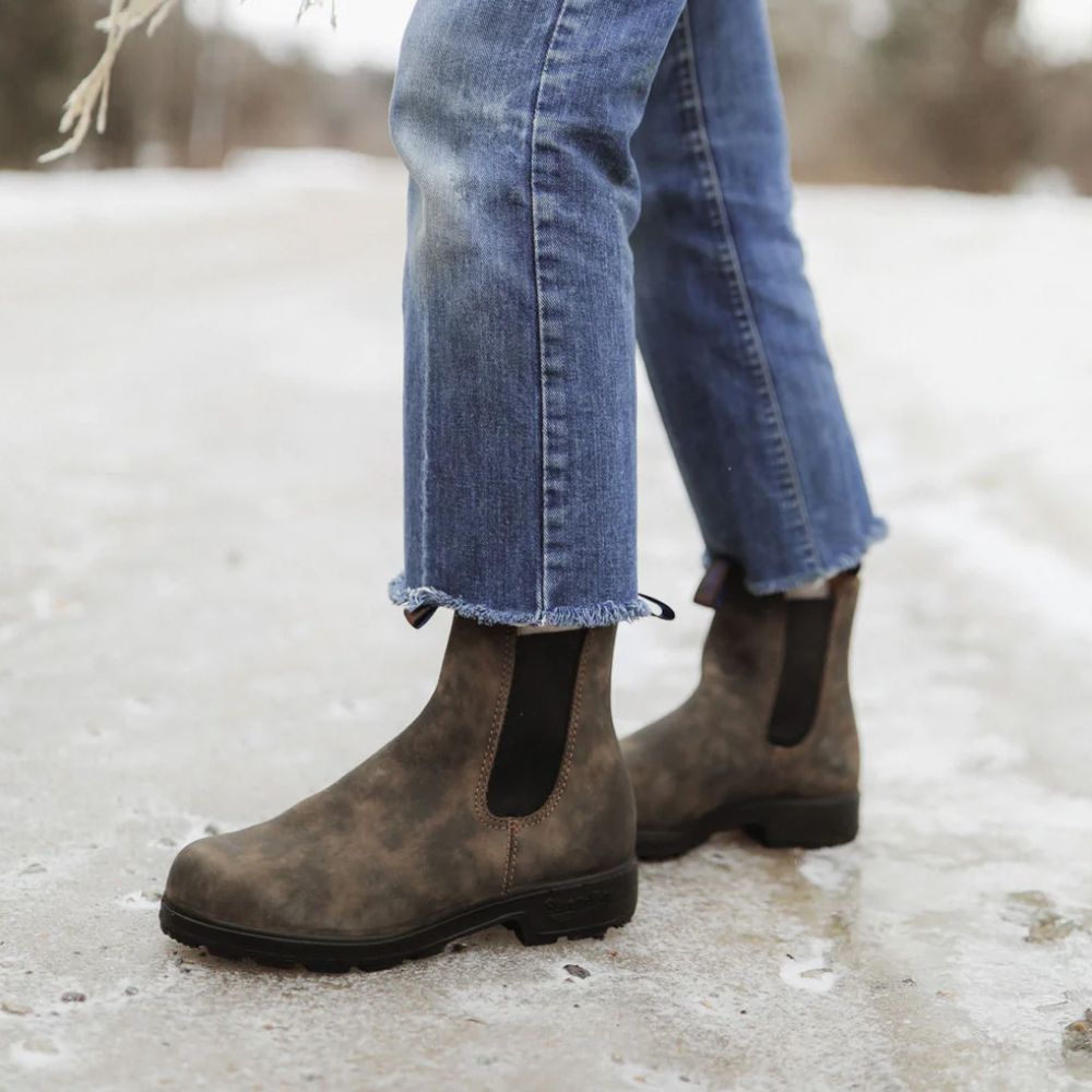 Blundstone Women s Winter Thermal Original 2223 Hi Top in Rustic Brown Getoutsideshoes Getoutside Shoes