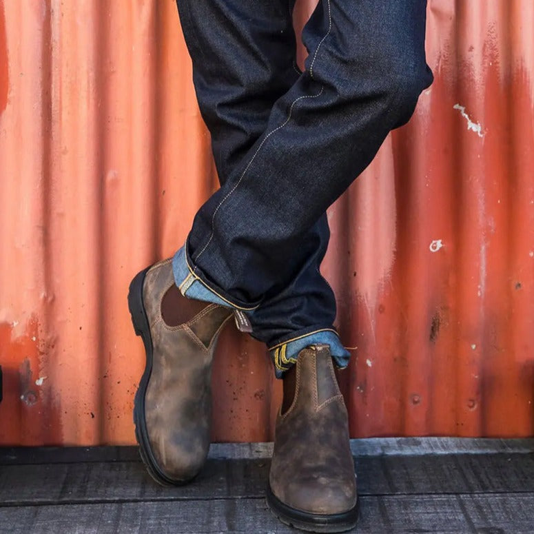 Blundstone Leather Lined 585 in Rustic Brown Getoutsideshoes