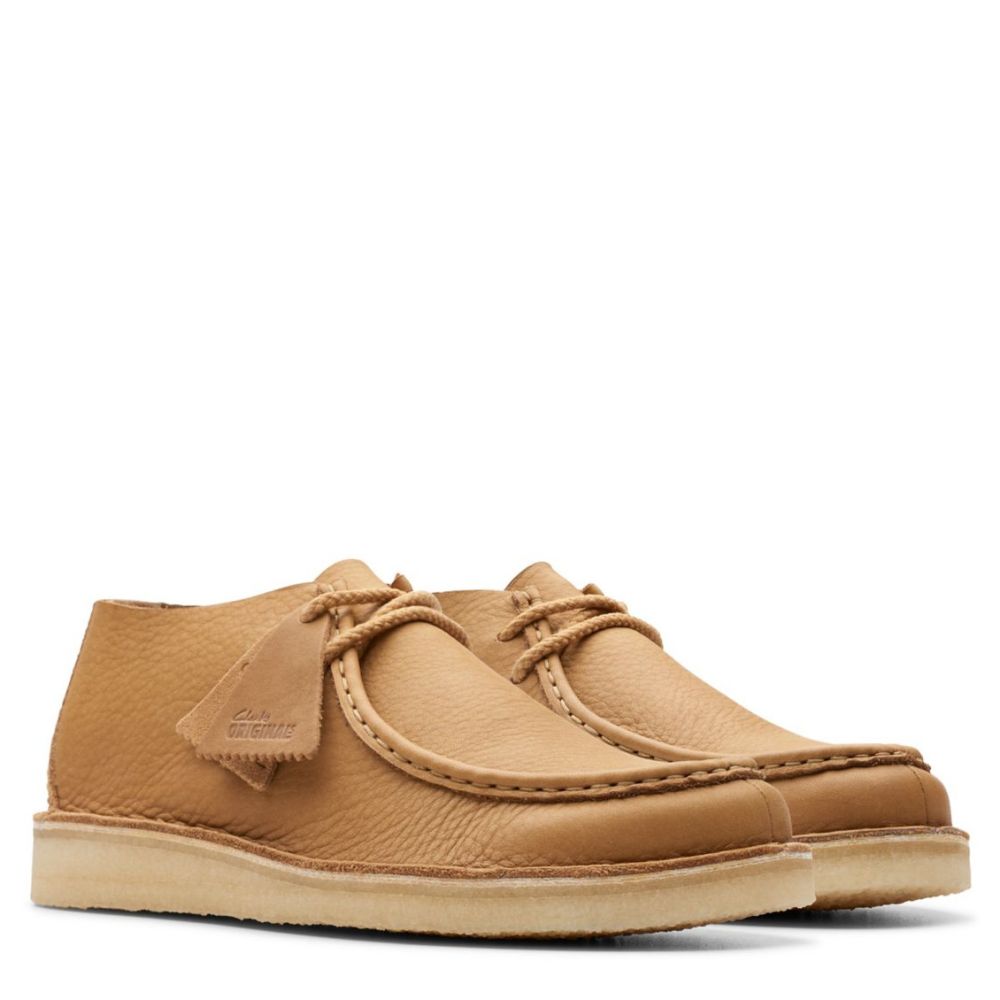 Clarks Men s Desert Nomad Mid in Tan Leather