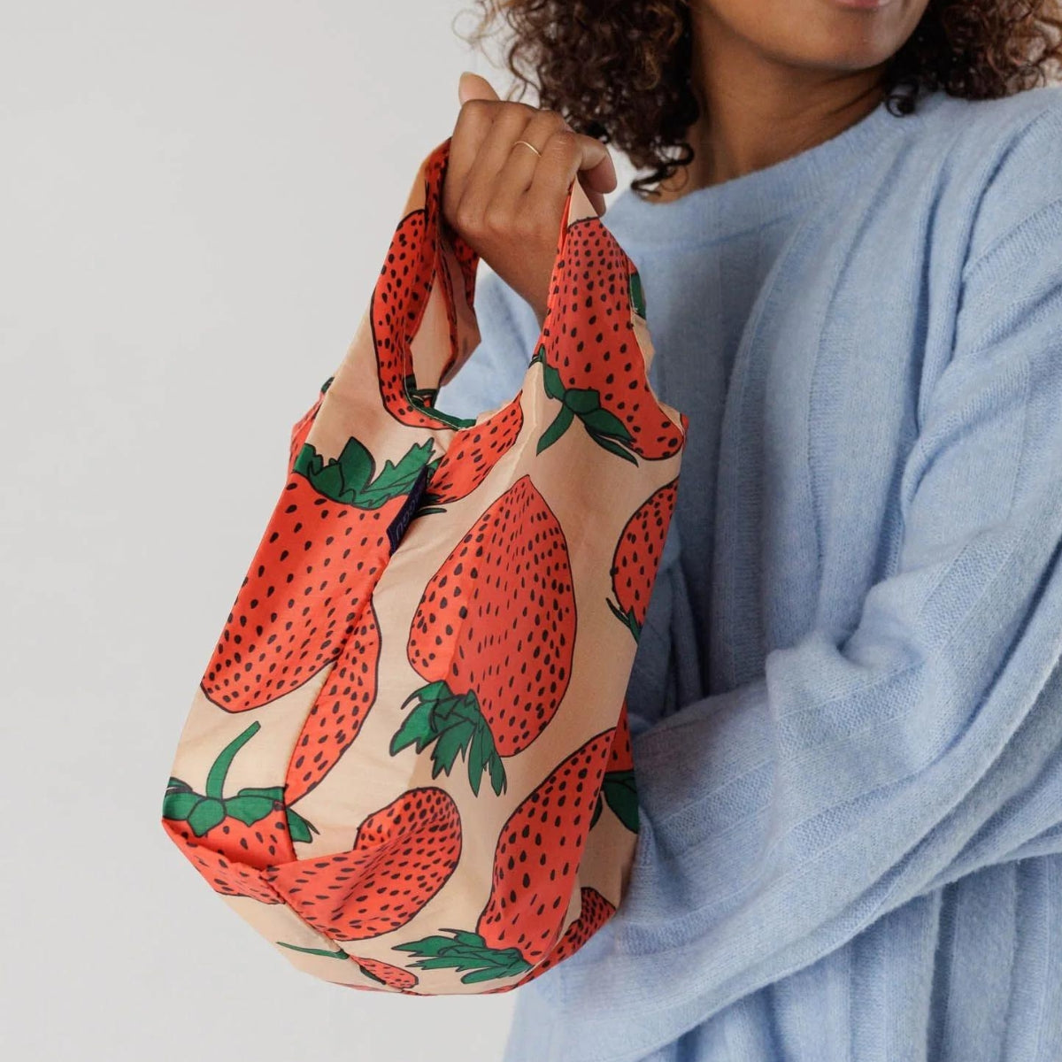 Strawberry baggu online