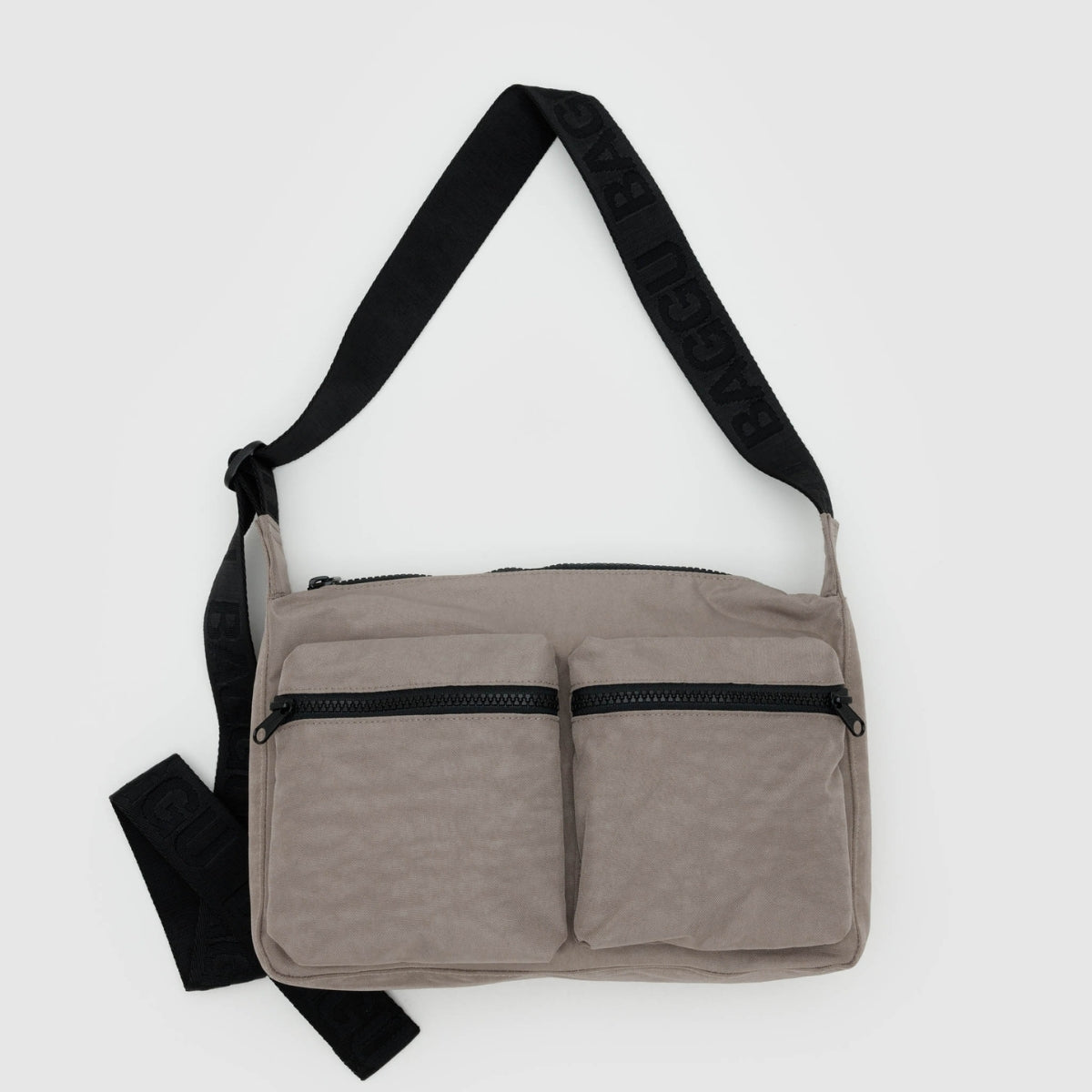 Baggu Medium Cargo Crossbody in Dove