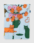 Baggu Puffy Laptop Sleeve 13"/14" in Table Cats