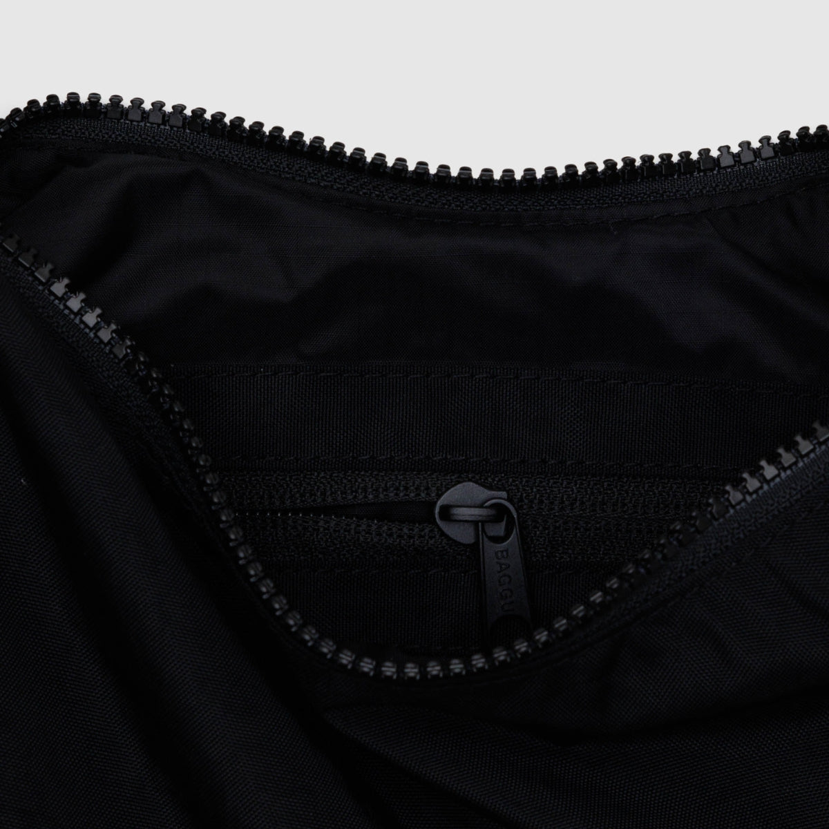 Baggu Small Nylon Crescent Bag in Black 51&quot;