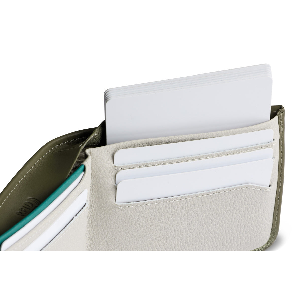 Bellroy Hide &amp; Seek Lo in Willow