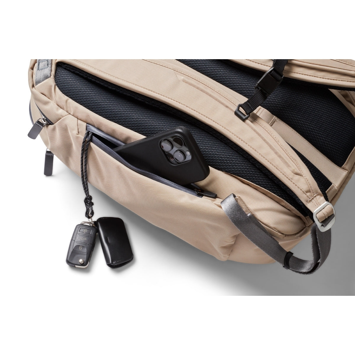 Bellroy Transit Workpack Pro 22L in Stone