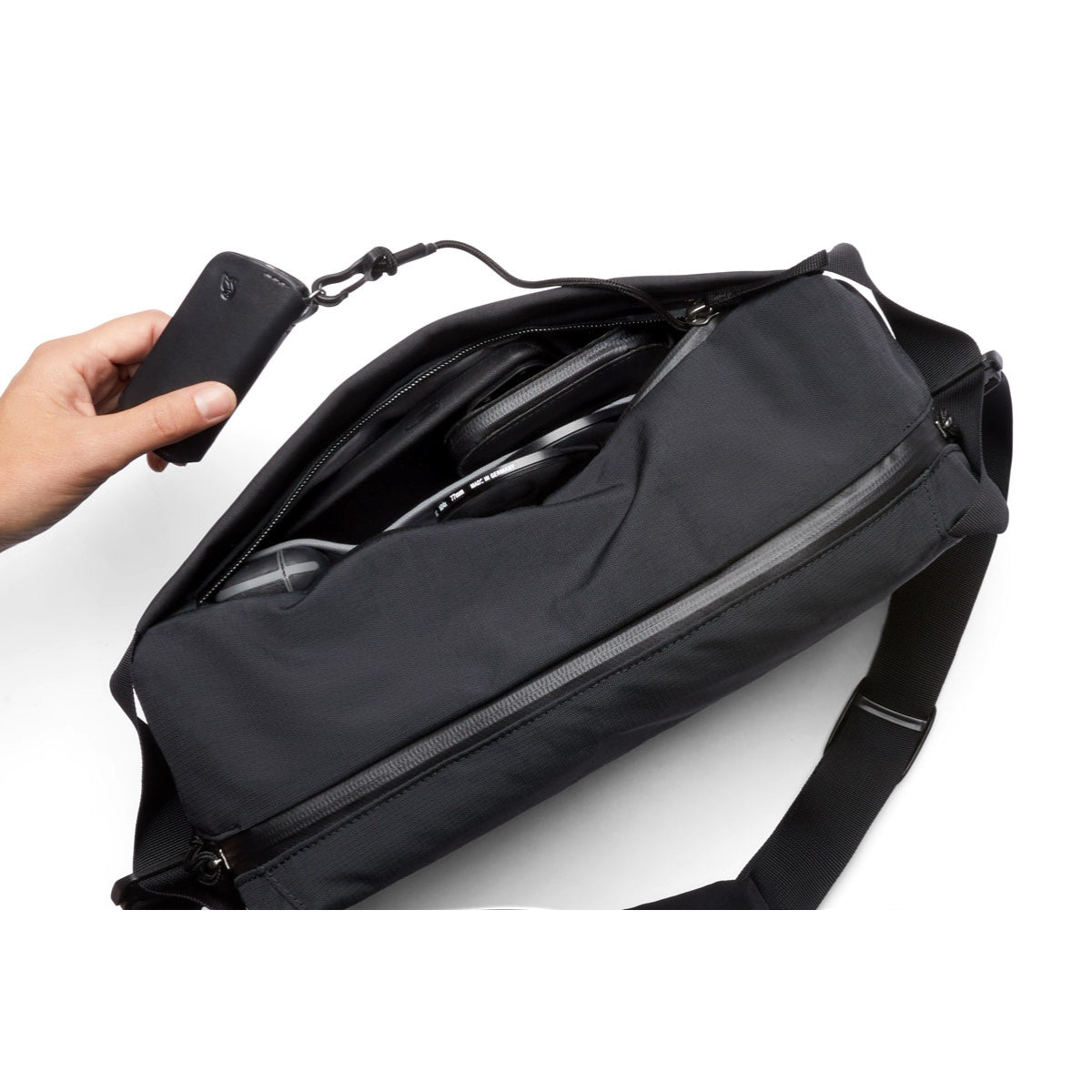 Bellroy Venture Sling 10L in Black