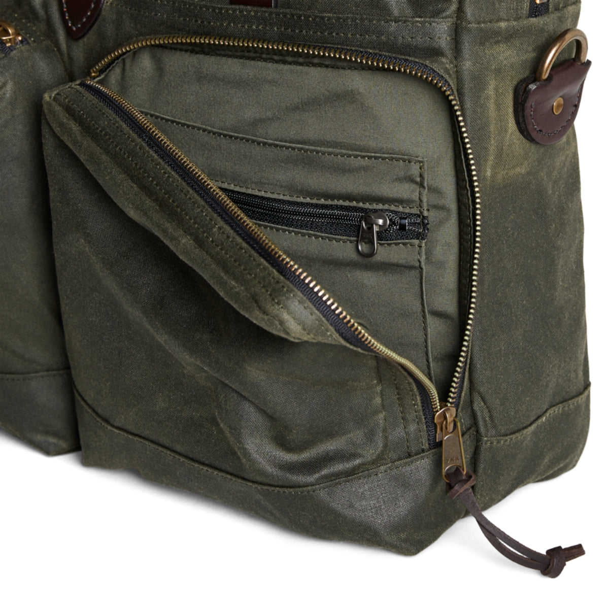 Filson 24 Hour Tin Cloth Briefcase in Ottergreen