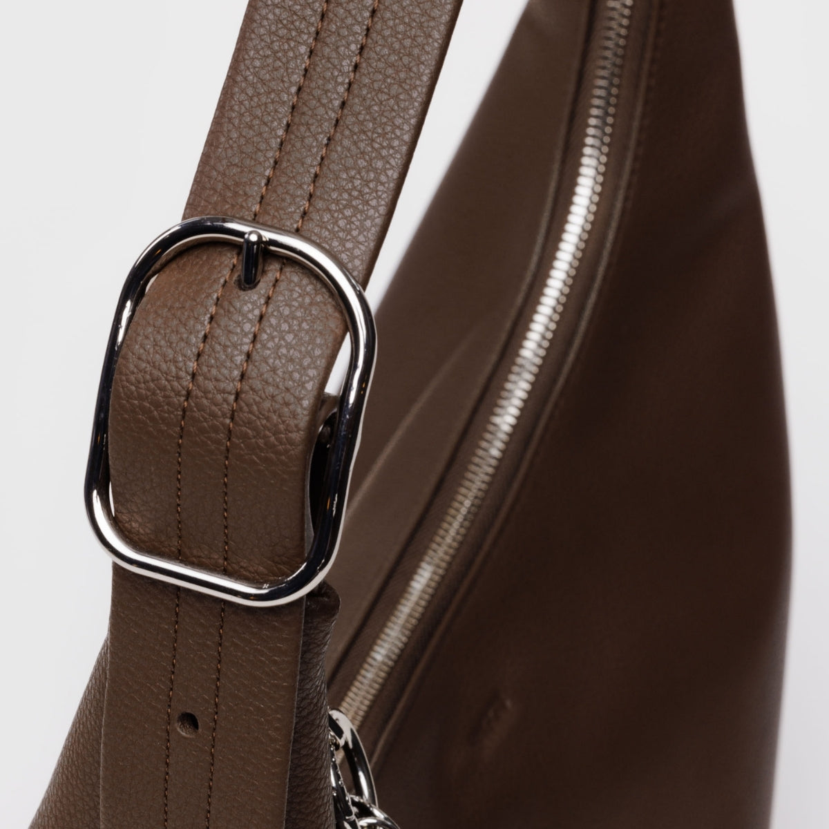 Baggu Recycled Leather Shoulder Bag in Brown