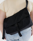 Baggu Nylon Messenger Bag in Black