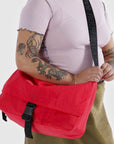 Baggu Nylon Messenger Bag in Candy Apple