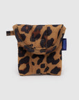 Baggu Puffy Earbuds Case in Leopard