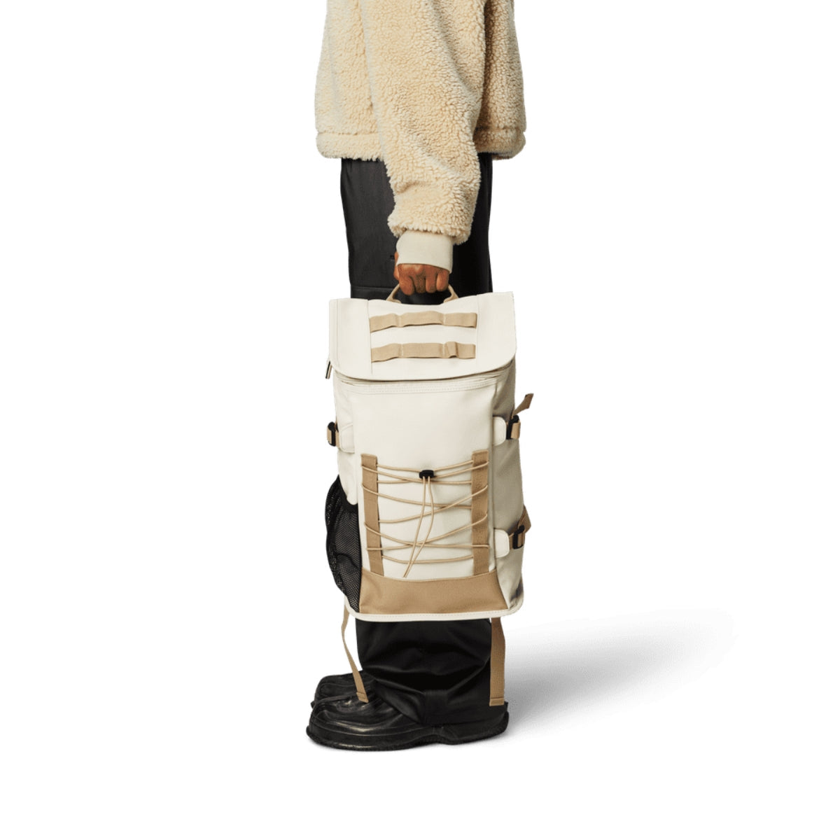 Rains Trail Mountaineer Bag in Dune