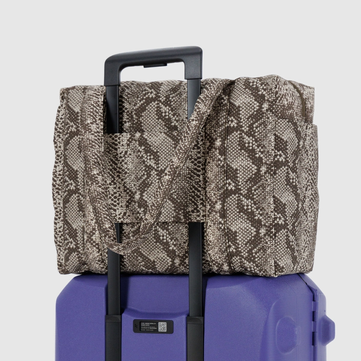 Baggu Small Cloud Carry-On in Snakeskin