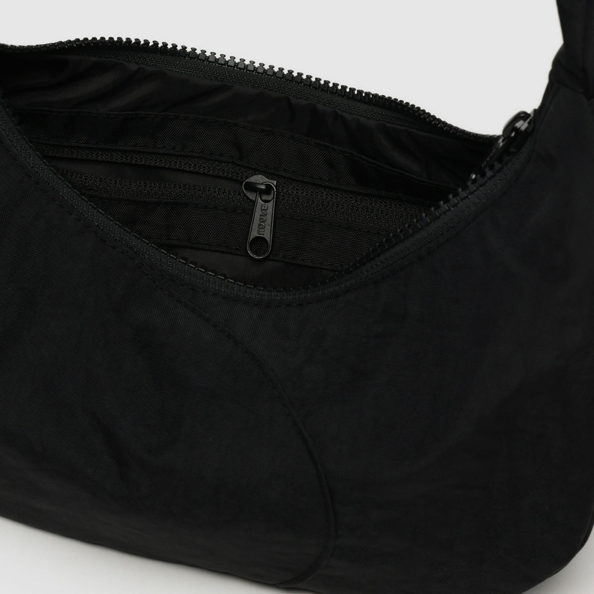 Baggu Swan Bag in Black