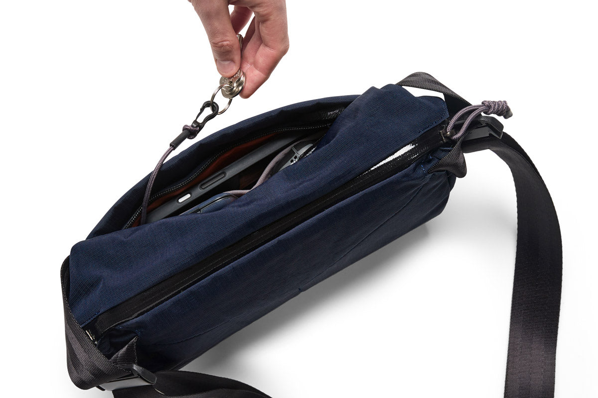 Bellroy Venture Sling 9L in Nightsky