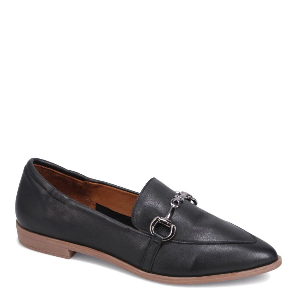 Bueno Women&#39;s Bowie Flat in Black