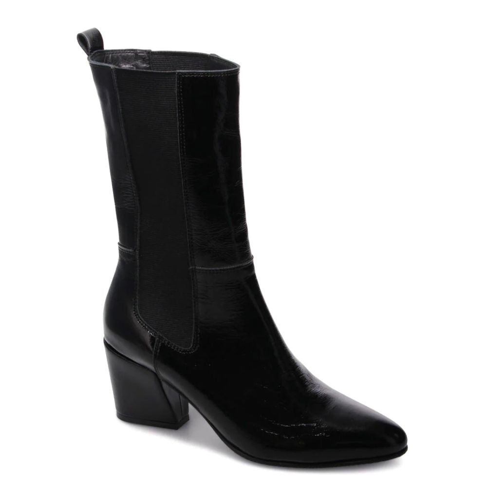 Bueno Women&#39;s Sienna Heeled Chelsea Boot in Black