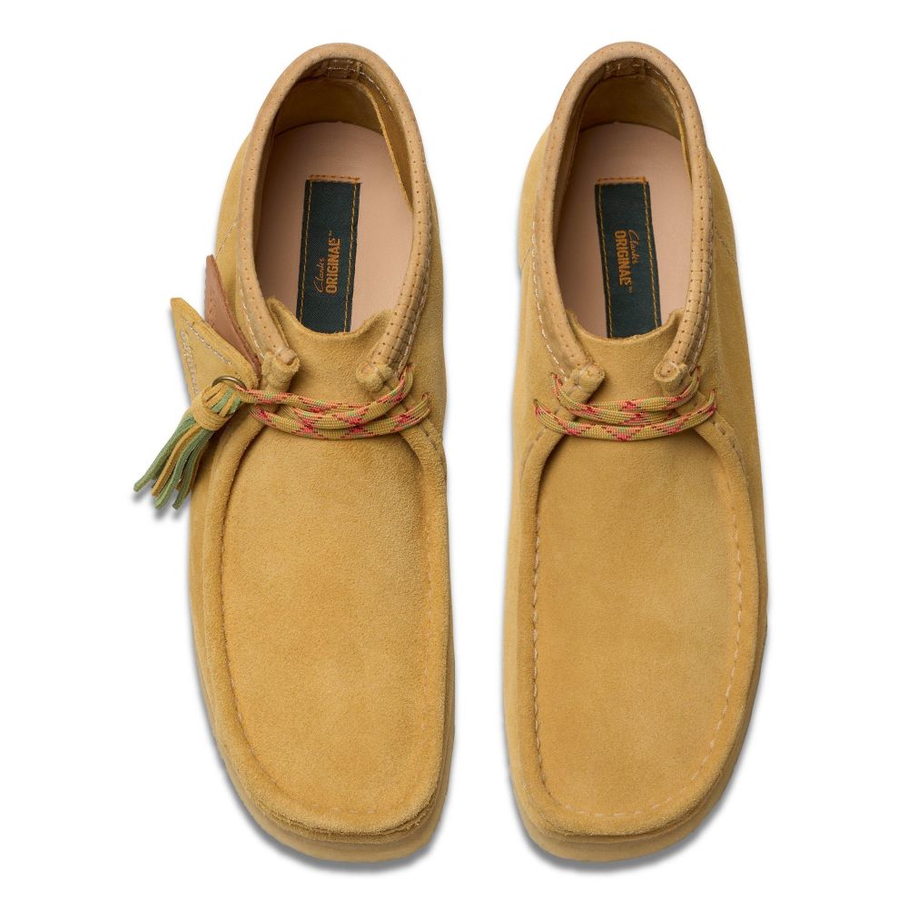 Clarks Men&#39;s Wallabee Boot in Golden Tan Suede