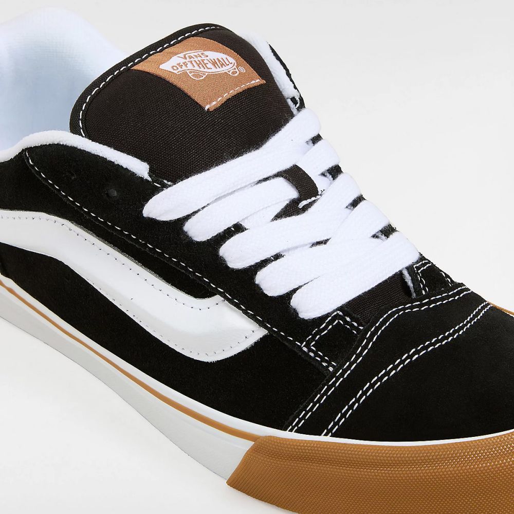 Vans Knu Skool in Black Gum