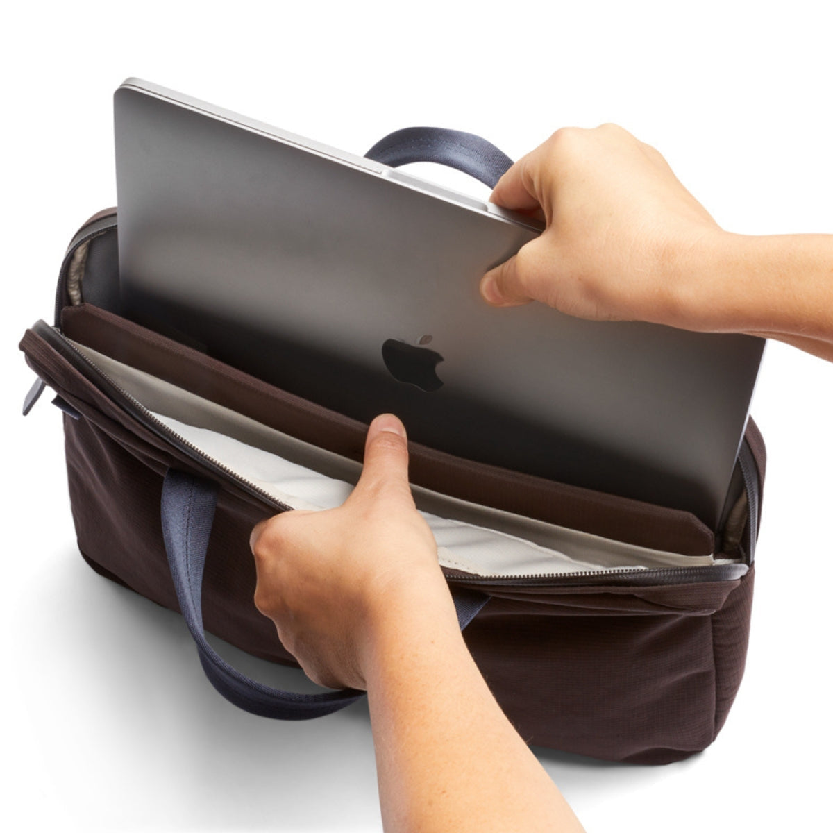 Bellroy laptop case best sale