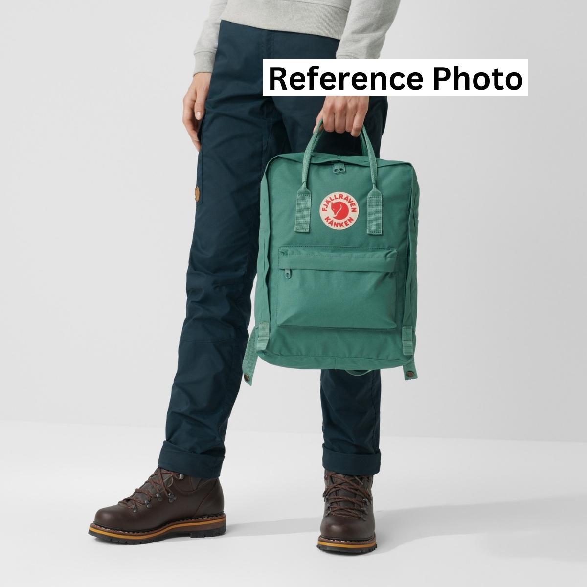 Fjallraven Kanken in Graphite