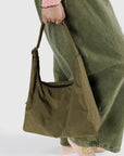 Baggu Nylon Shoulder Bag in Seaweed