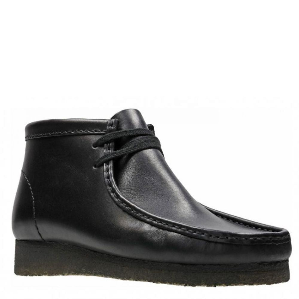 Clarks | Men's Wallabee Boot In Black Leather | Getoutsideshoes.com ...