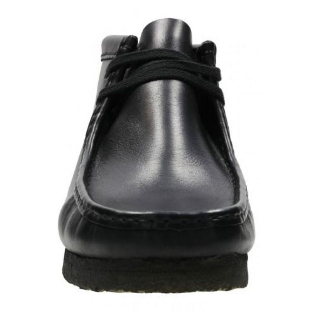Clarks | Men's Wallabee Boot in Black Leather | Getoutsideshoes