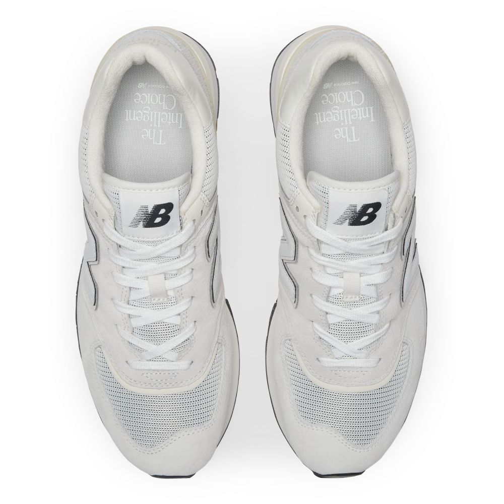 New Balance 574 in Grey with White | Getoutsideshoes.com – Getoutside Shoes